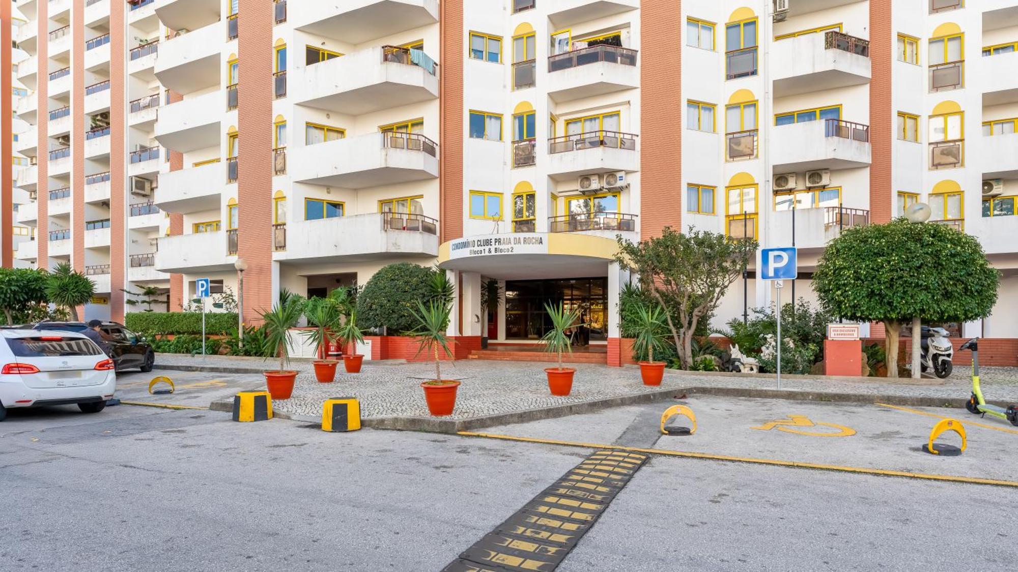 Serene Blue 1 Bdr Flat With Balcony By Lovelystay Portimão Exterior photo